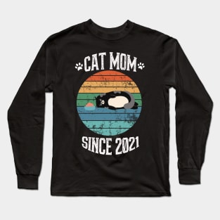 Cat Mom Since 2021 Long Sleeve T-Shirt